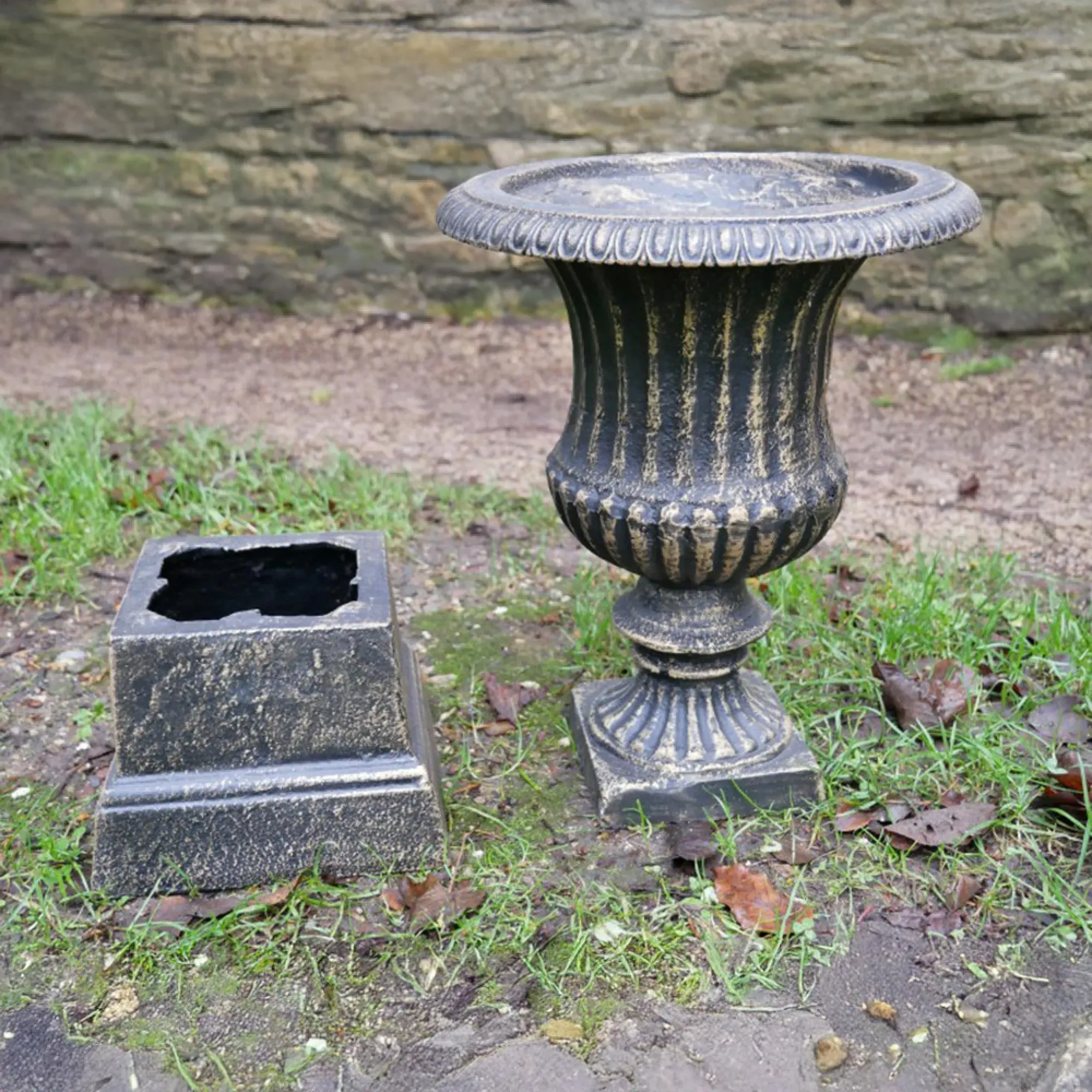 Garden Urn with Base - Bronze