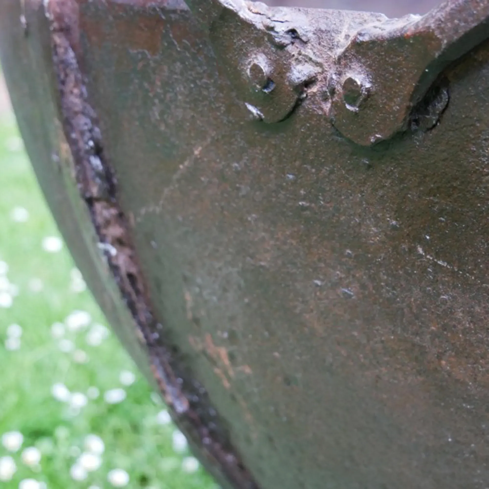 Giant Garden Kadai - Bronze Metal