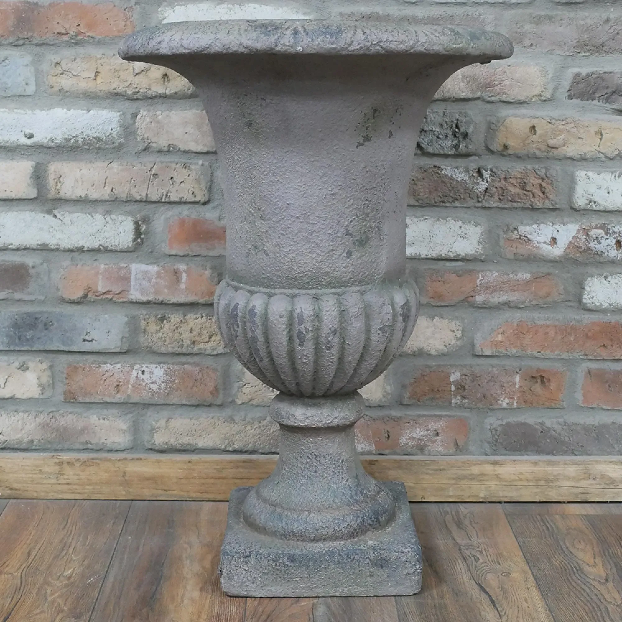 Plant Pedestal Garden Urn - Grey