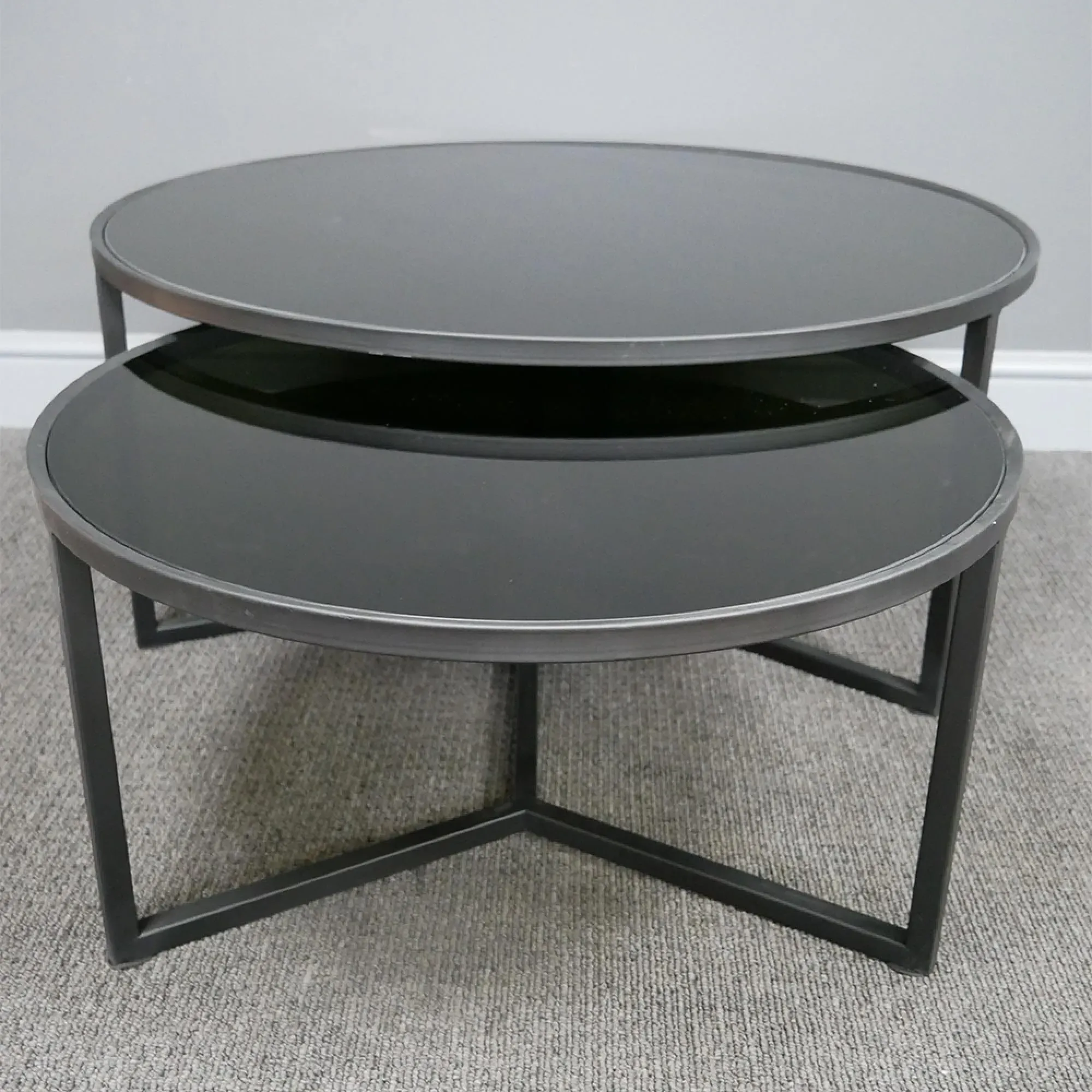 Round Coffee Tables Set of 2 - Black, Glass Metal