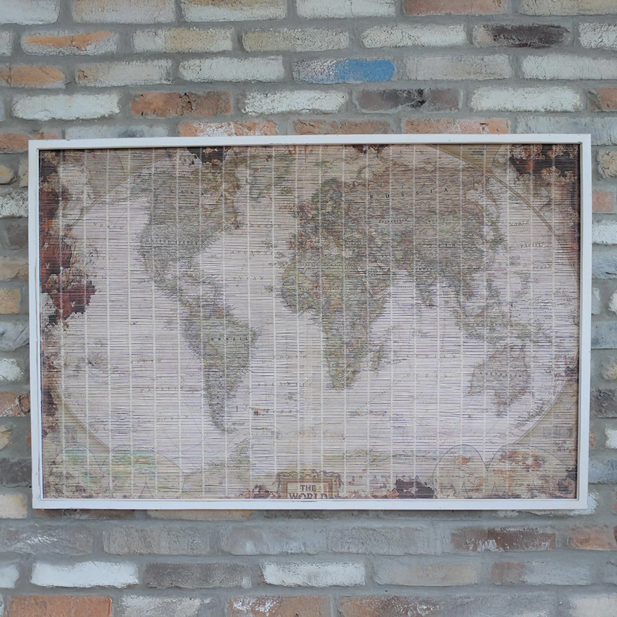 World Map Frame - Set of 2