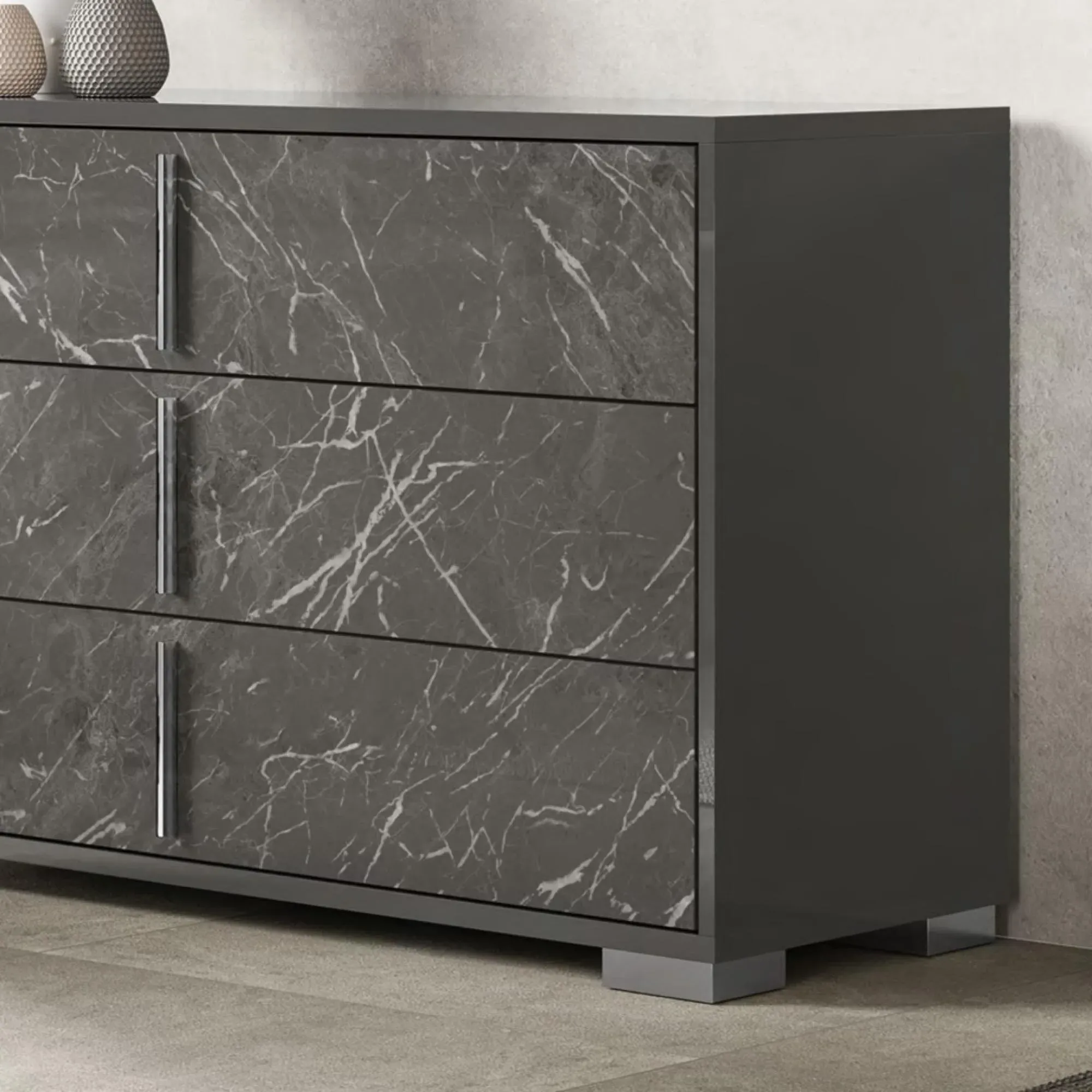 Carvelle Night 3 Drawer Wide Chest - Glossy Grey, Particle Board