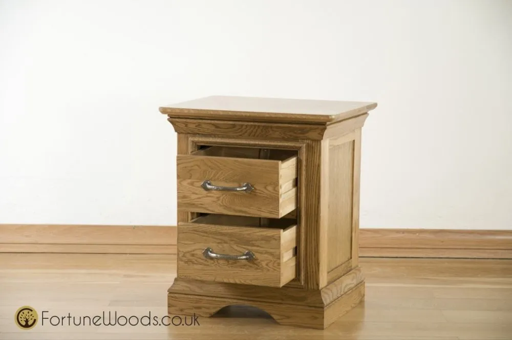 Lyon Oak Bedside Cabinet - Lacquer