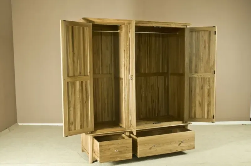 Shaker Oak 3 Door 2 Drawer Wardrobe - Natural Lacquered