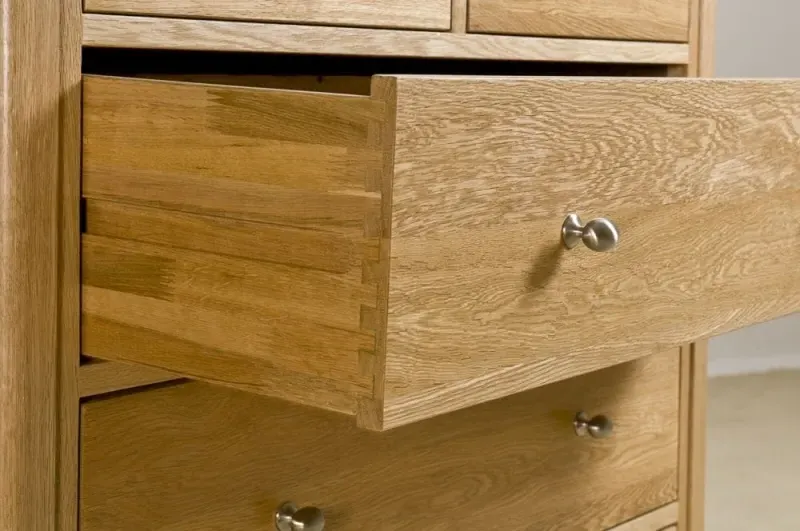 Shaker Oak 3+2 Drawer Chest - Oak