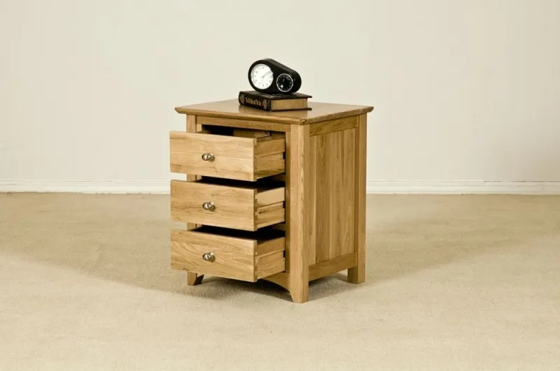 Shaker Oak Bedside Cabinet - Natural Lacquered