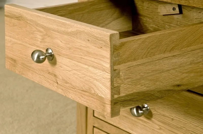 Shaker Oak Bedside Cabinet - Natural Lacquered