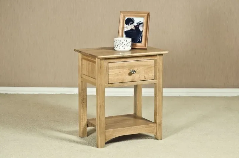 Shaker Oak Bedside Table - Natural Lacquered