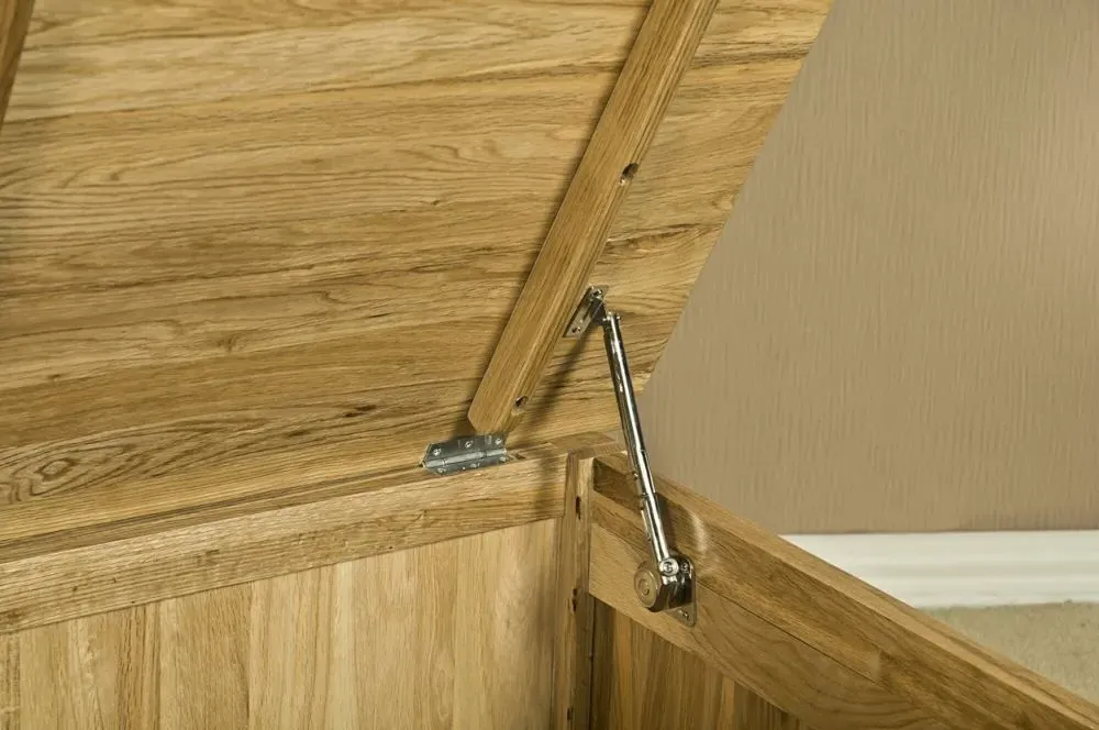 Shaker Oak Blanket Box - Natural Lacquered