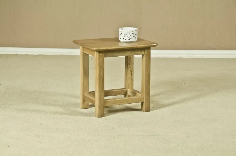 Shaker Oak Side Table - Natural Lacquered, Oak