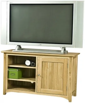 Shaker Oak TV Cabinet - Natural Lacquered image