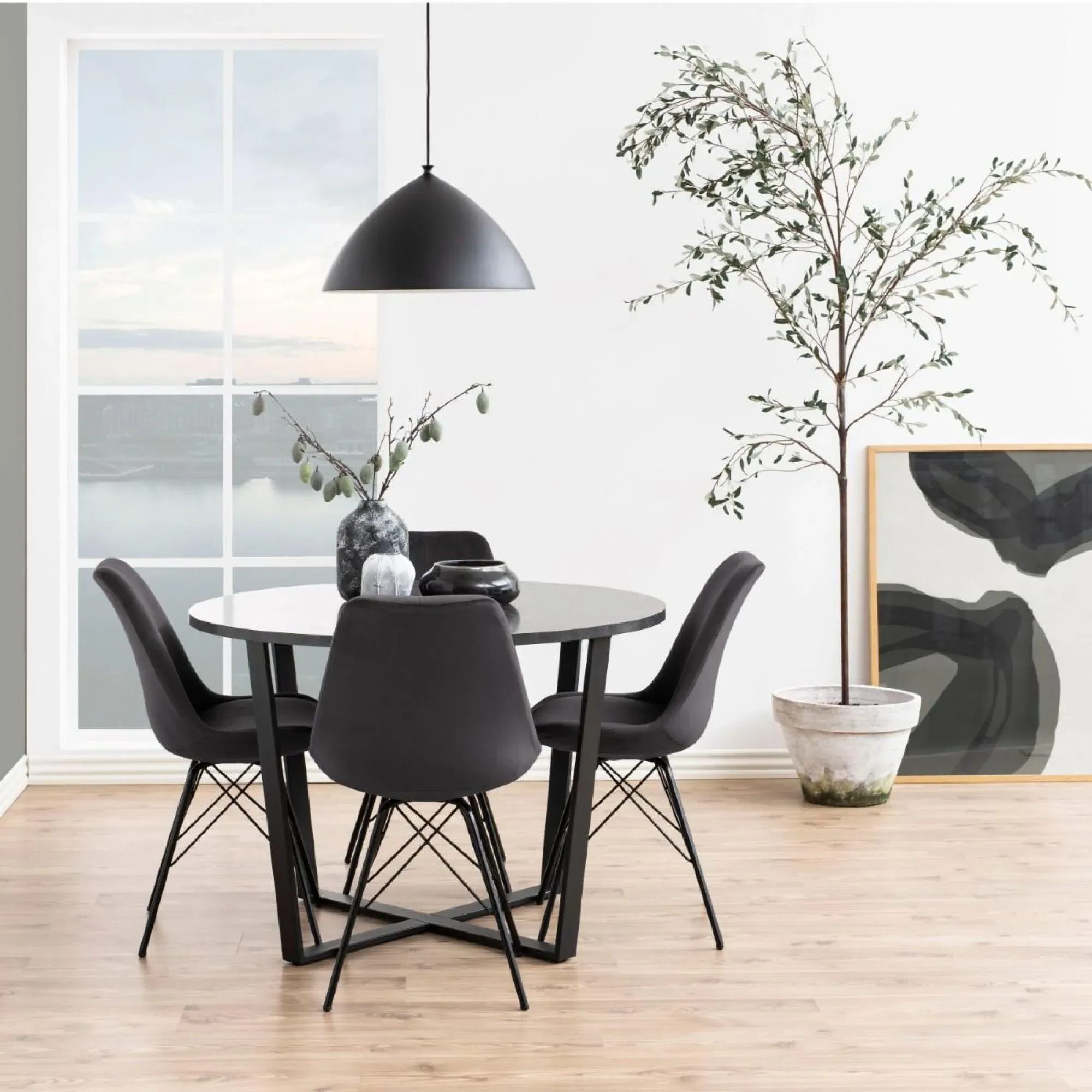 Amble 4 Seater Round Dining Table - Black, Marble Effect