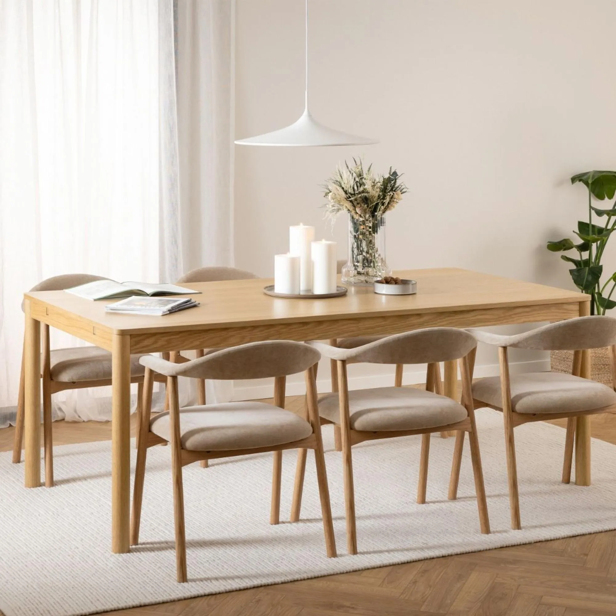 Atlantic Oak 8 Seater Extending Dining Table - Lacquered Oak
