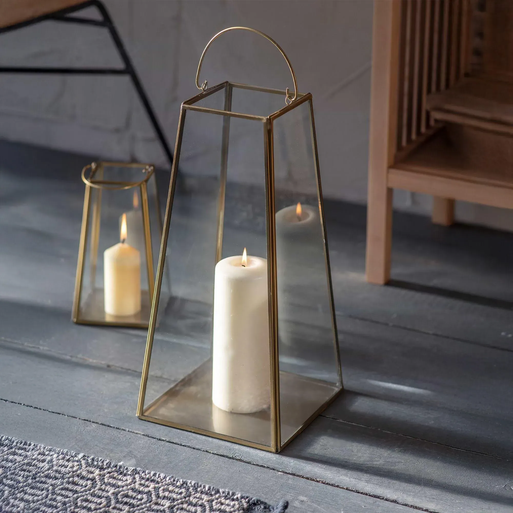 Ablington Large Lantern - Antique Brass
