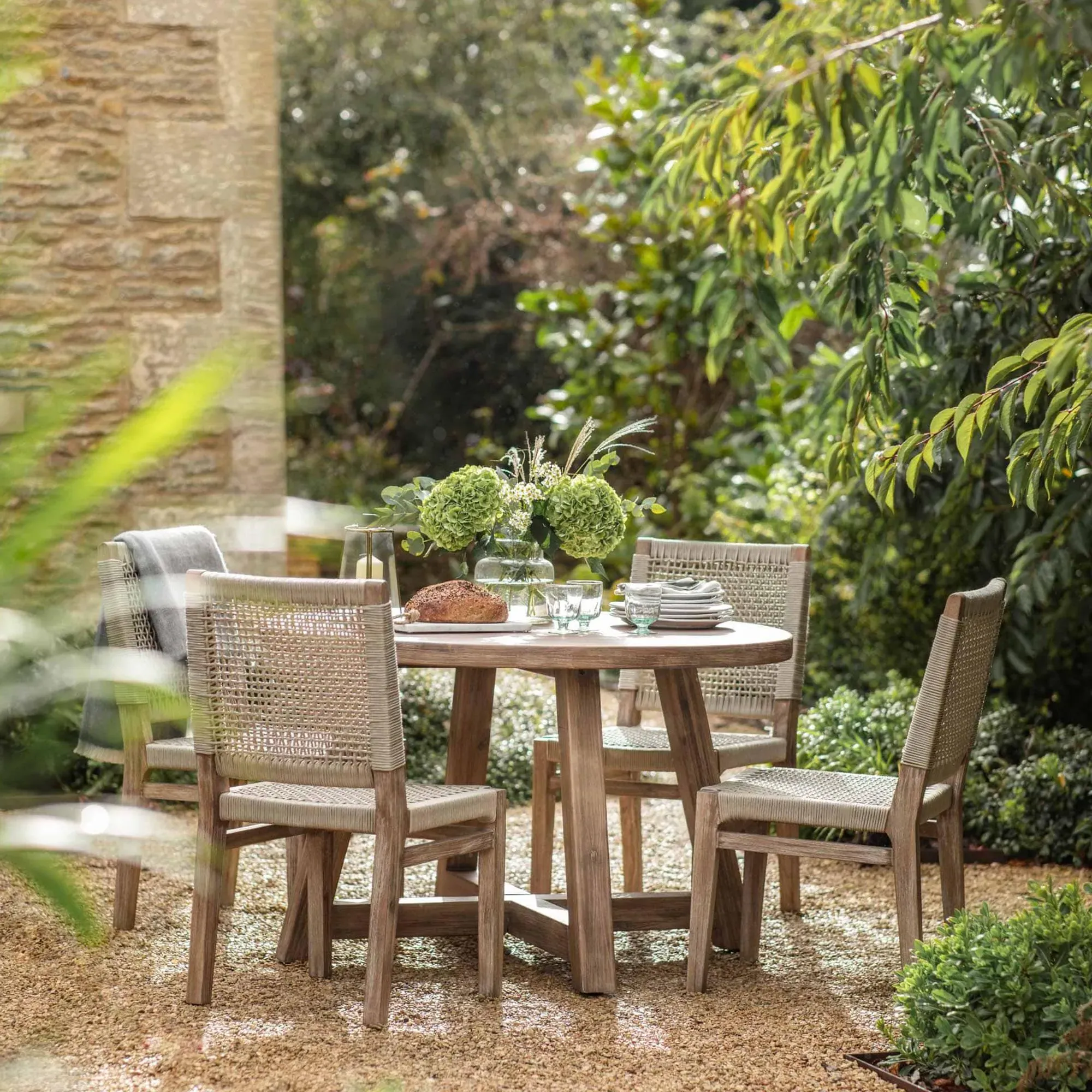 Chilford Round Dining Table - Natural, Solid Wood