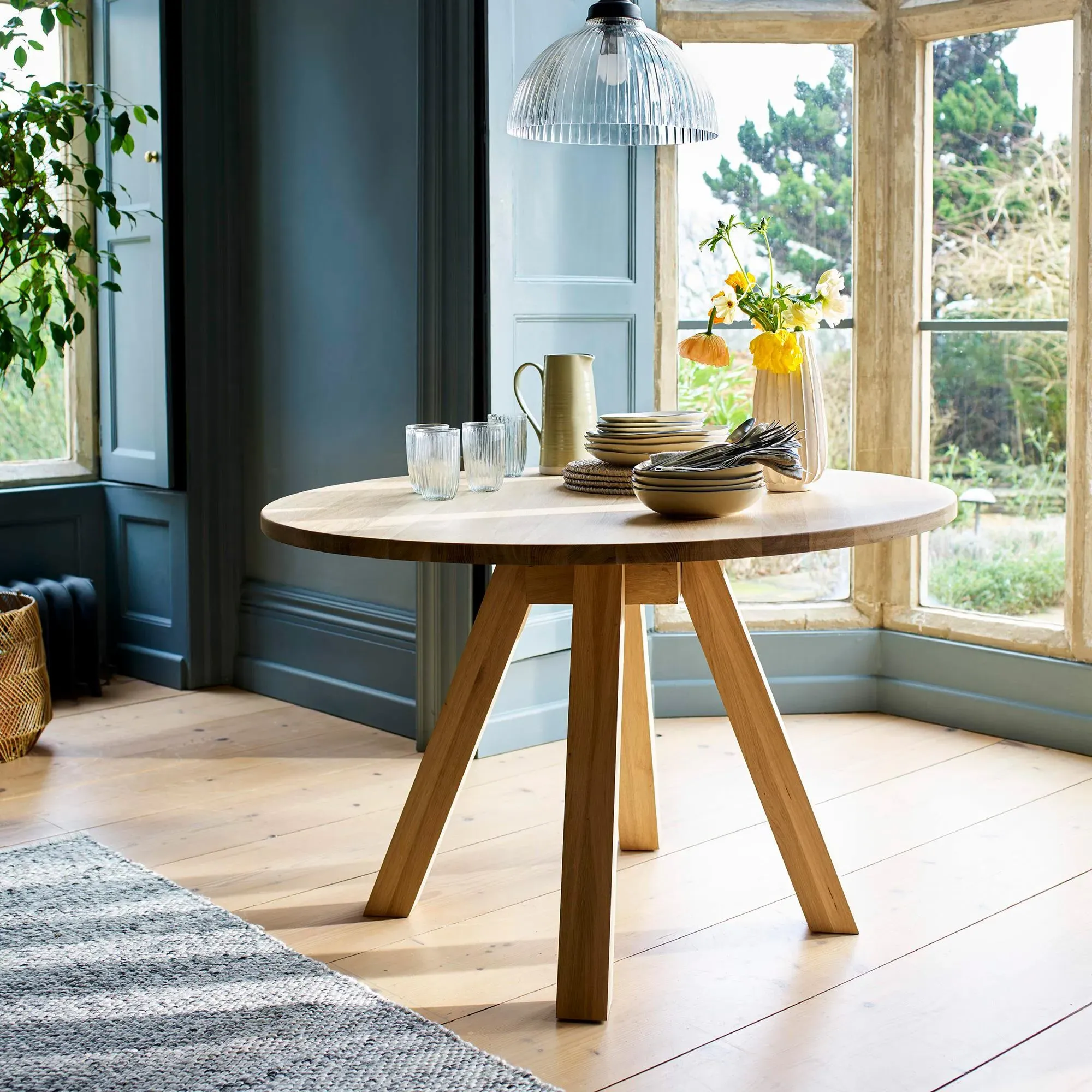 Hambledon Round Dining Table - Natural Oak