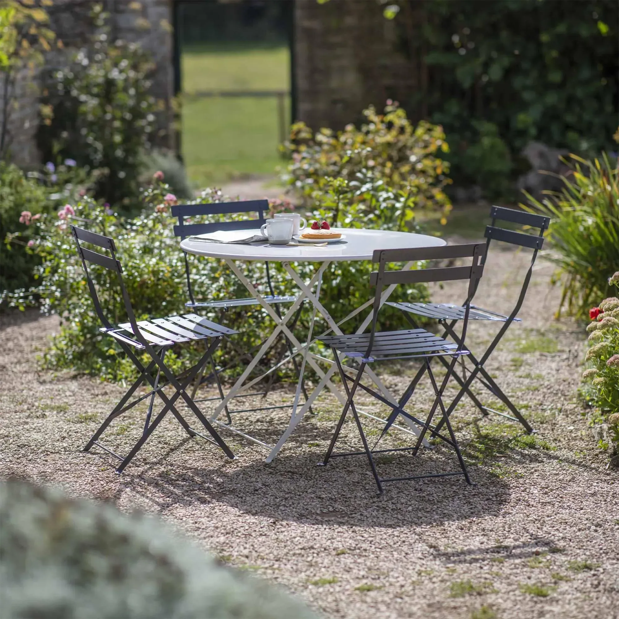 Rive Outdoor Droite Large Bistro Table - Chalk