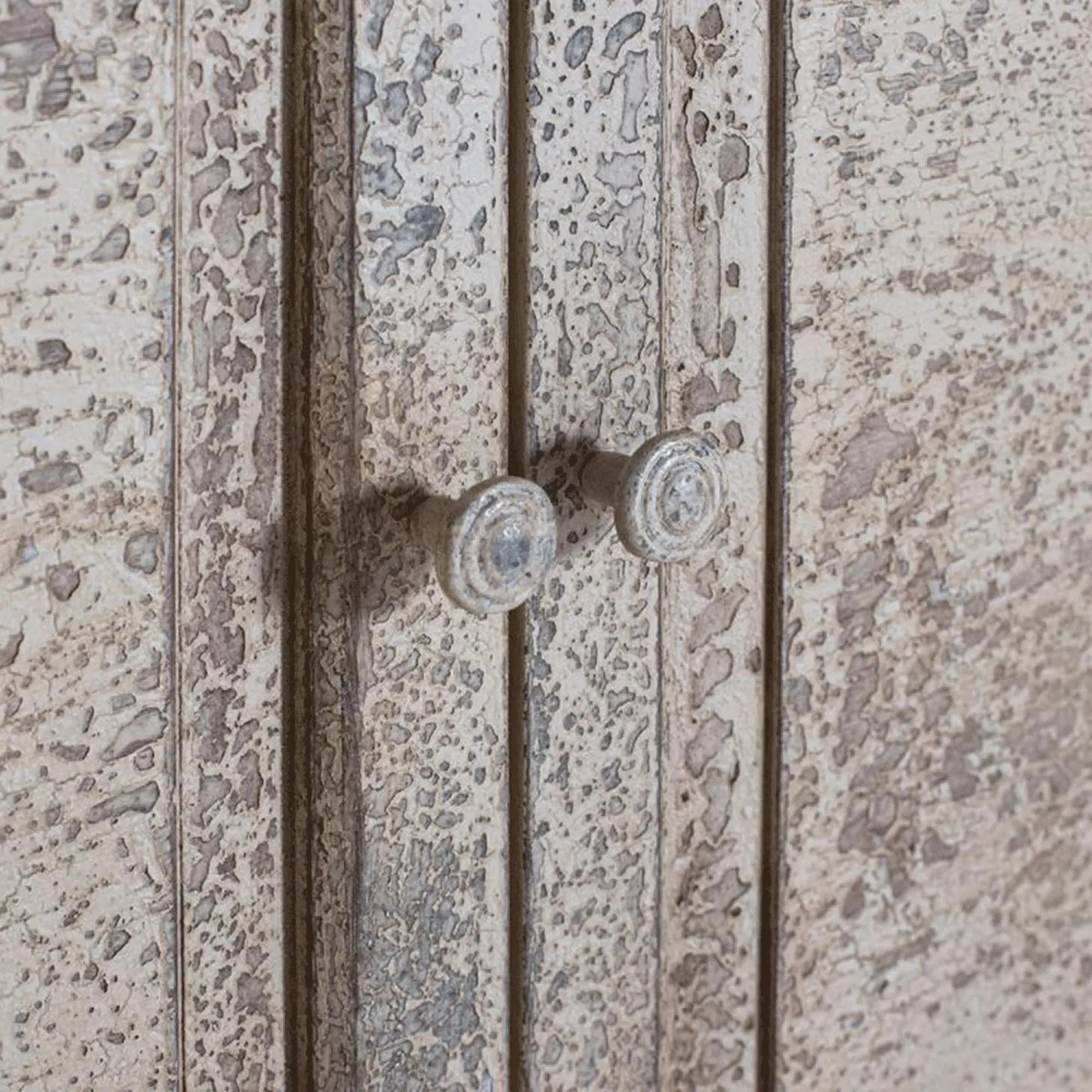 Adley 4 Door Display Cabinet - Beige, Mango Wood