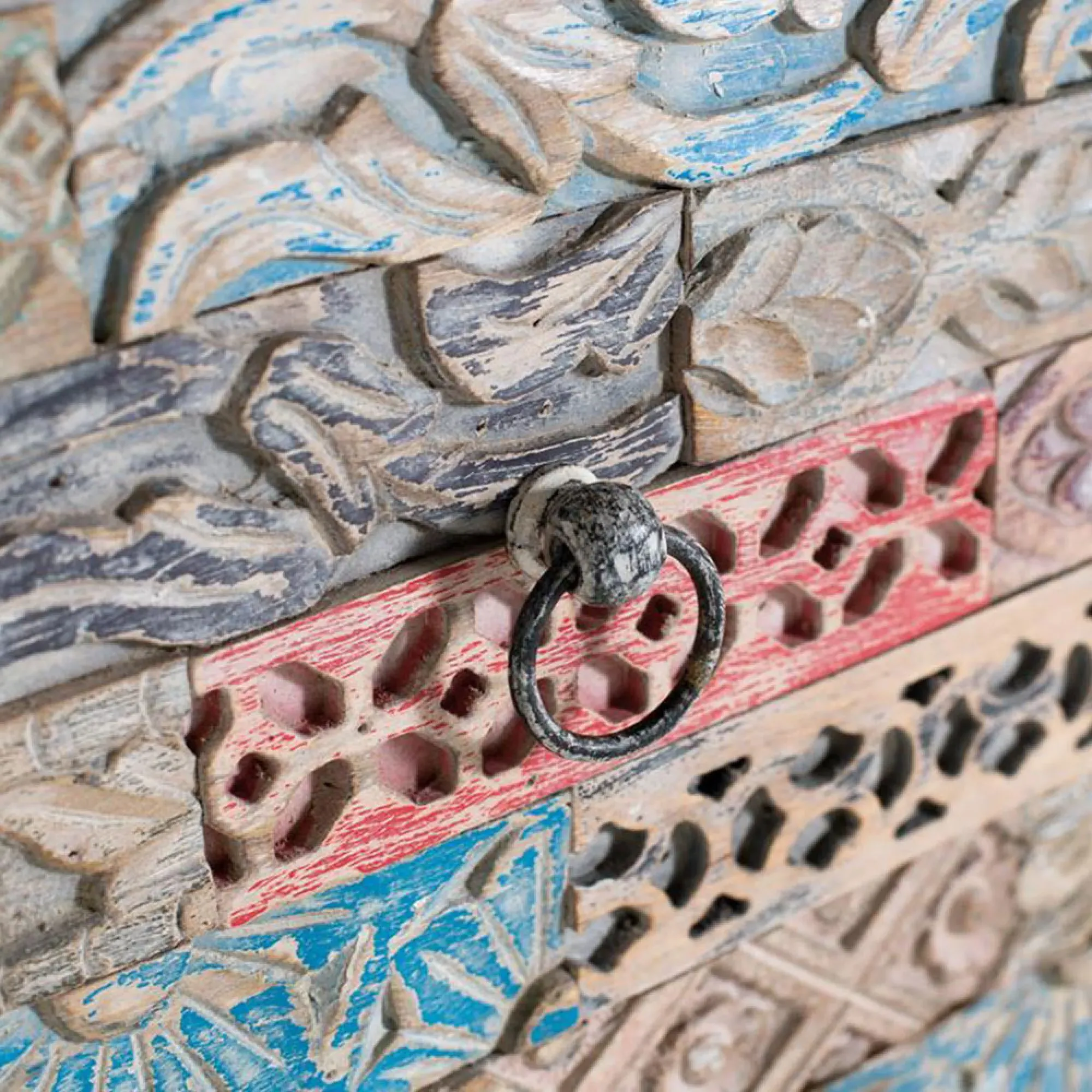 Como 2 Door Medium Sideboard - Natural, Carved Mango Wood