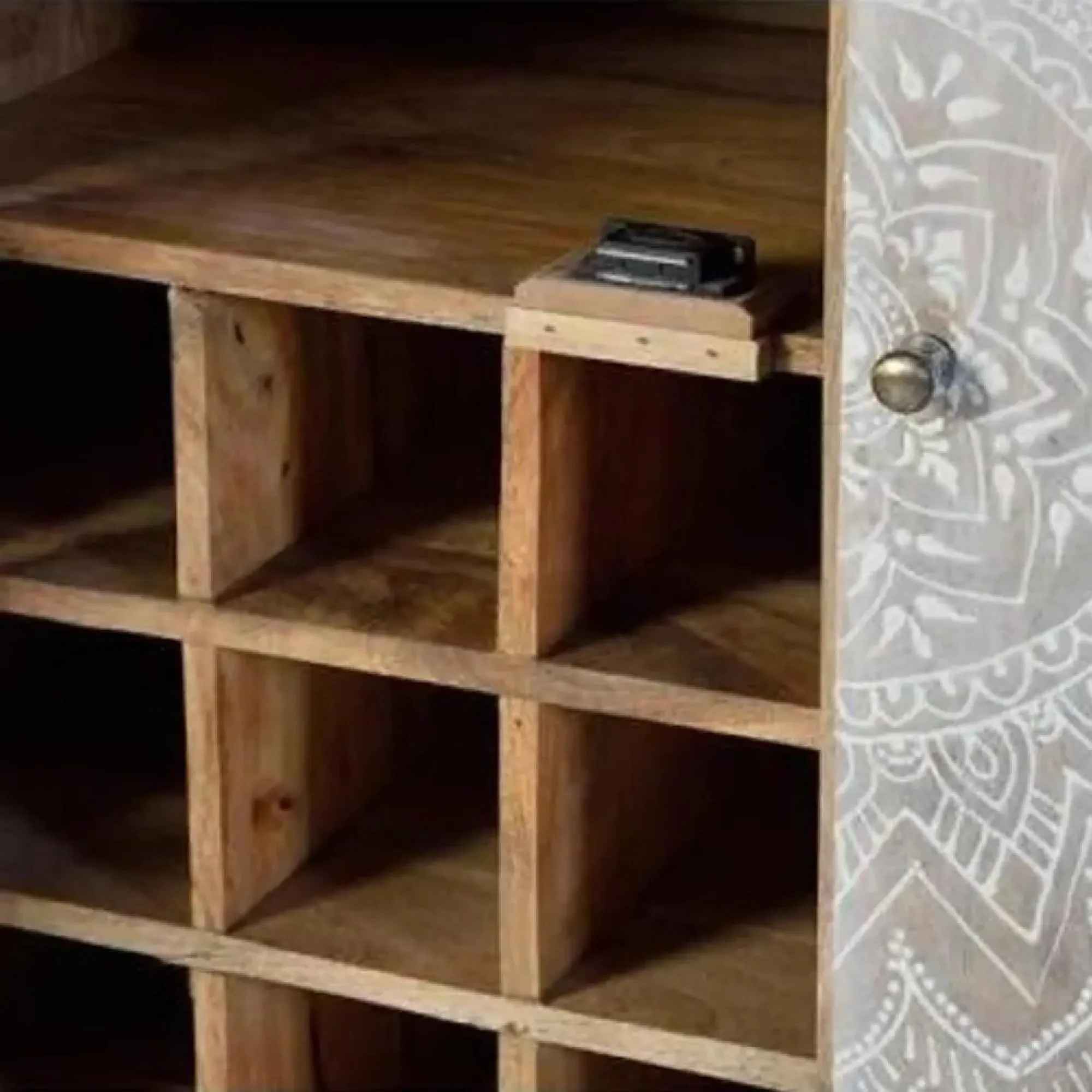 Ganipa 2 Door Wine Cabinet - Aged White, Mango Wood