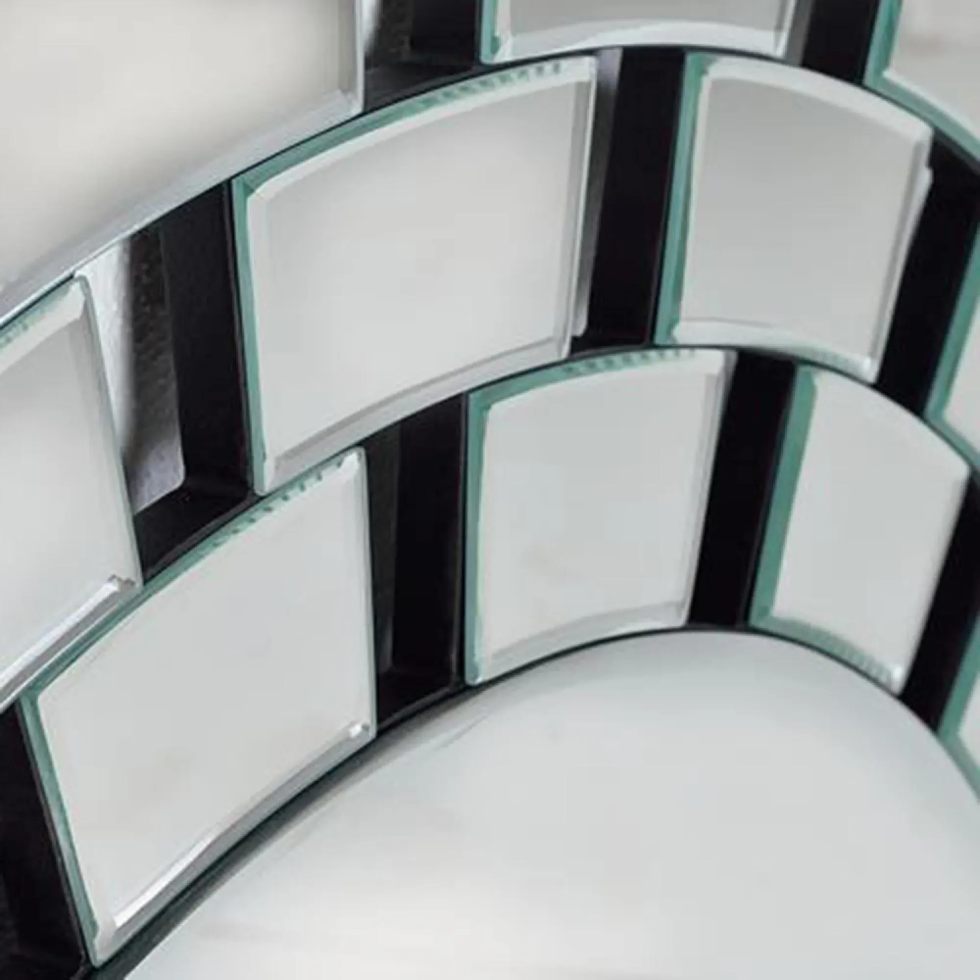 Oyampis Round Wall Mirror - Beveled Glass