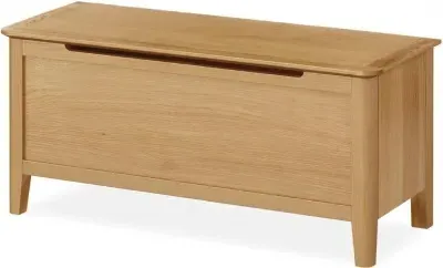 Bath Oak Blanket Box - Lacquered Oak image