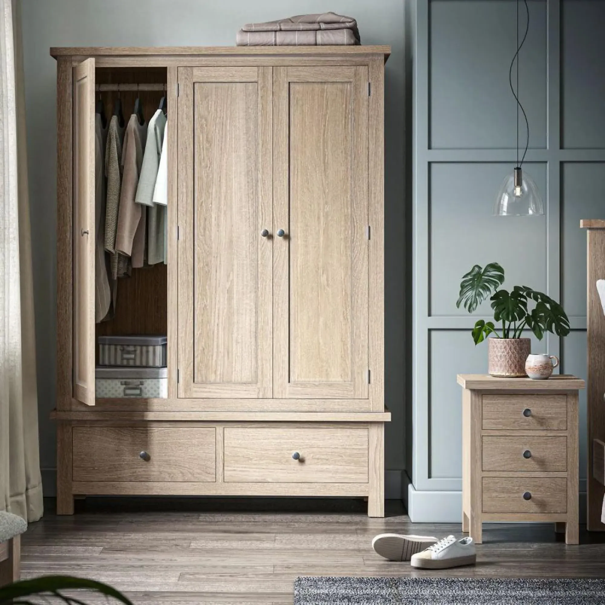 Country Oak 3 Door Triple Wardrobe - White Washed