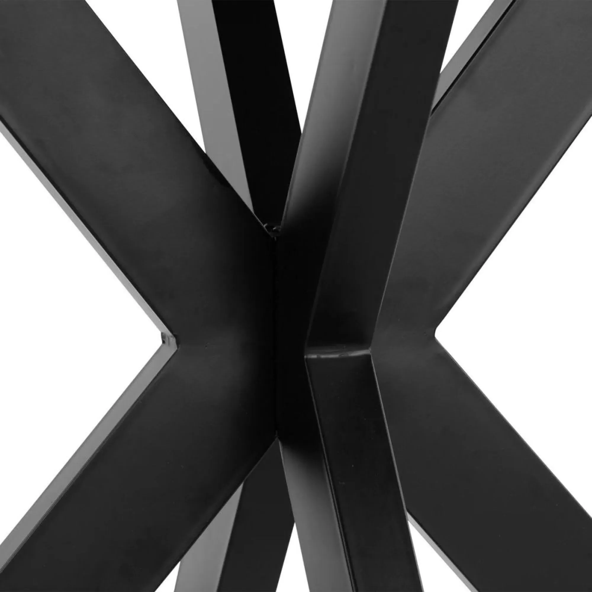 Viento Round Dining Table with Spider Legs - Waxed, Oak