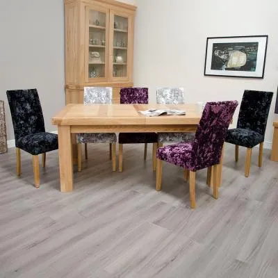 Chunky Oak Twin Panel 6-Seater Extending Dining Table - Lacquered image
