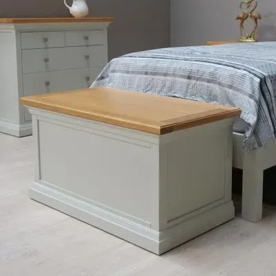 Kingscote Blanket Box - Natural Oak, Soft Cotton Painted image