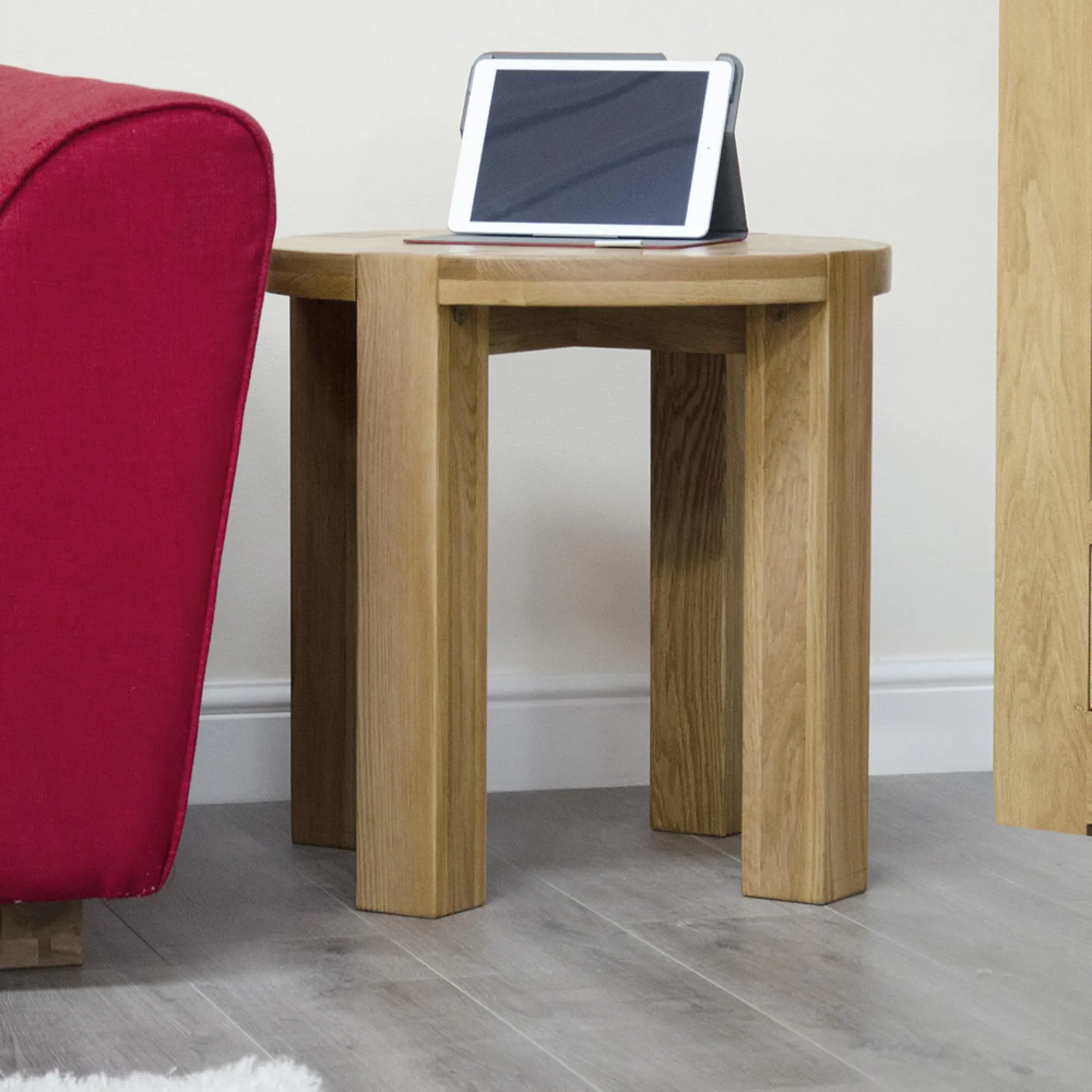 Massive Round Lamp Table - Oak