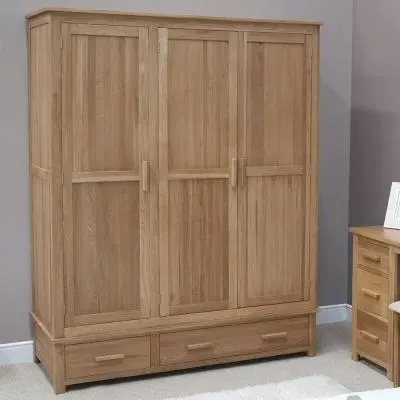 Mobel 3 Door 2 Drawer Wardrobe - Oak