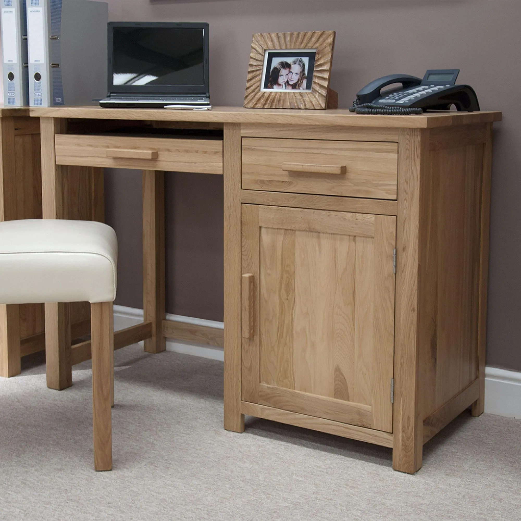 Mobel Oak Single Pedestal Computer Desk - Lacquered