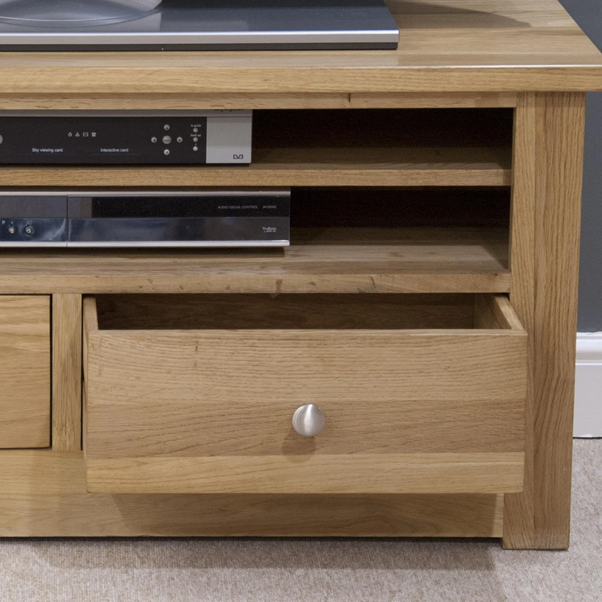Oakley Small TV Unit - Oak