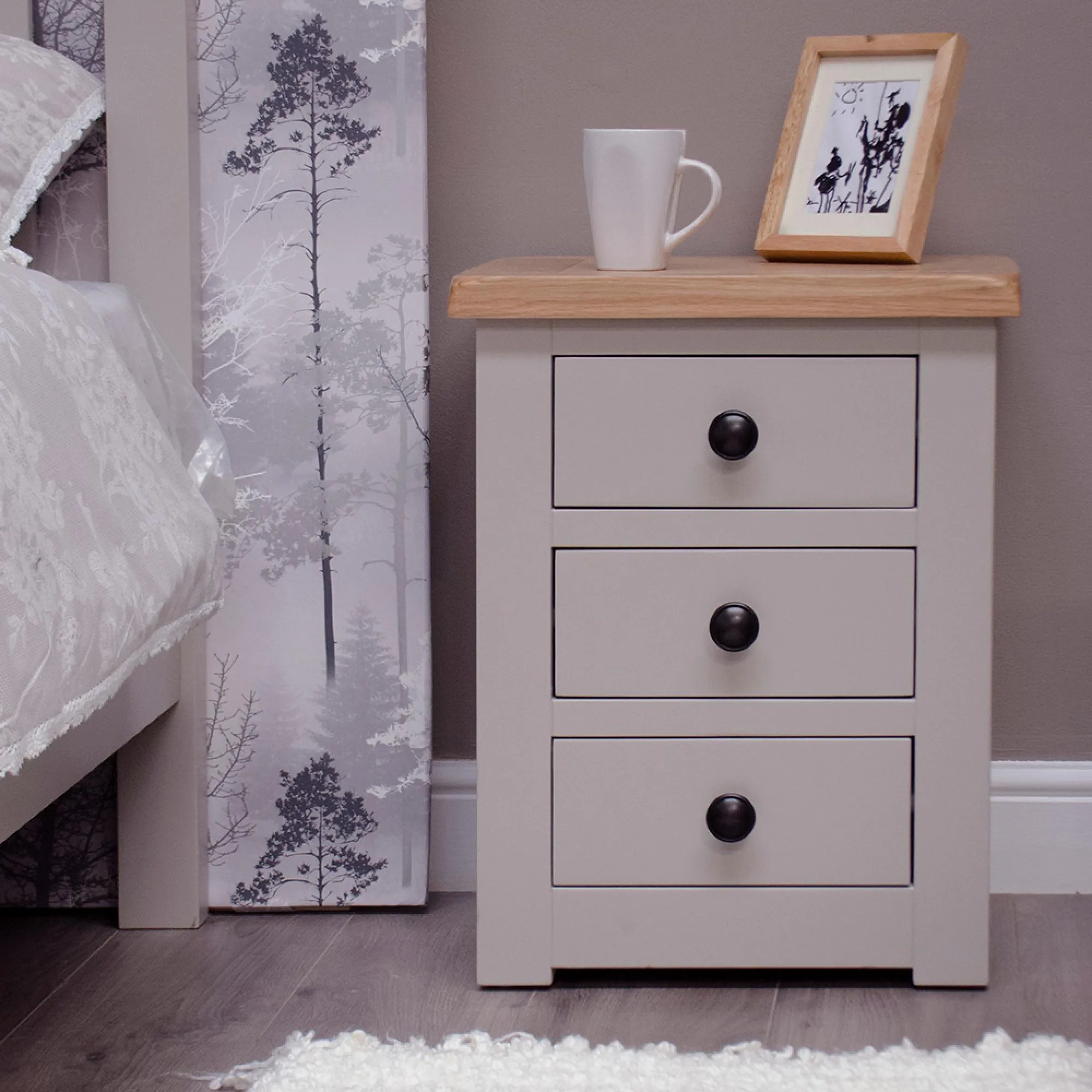 Sussex Bedside Cabinet - Painted