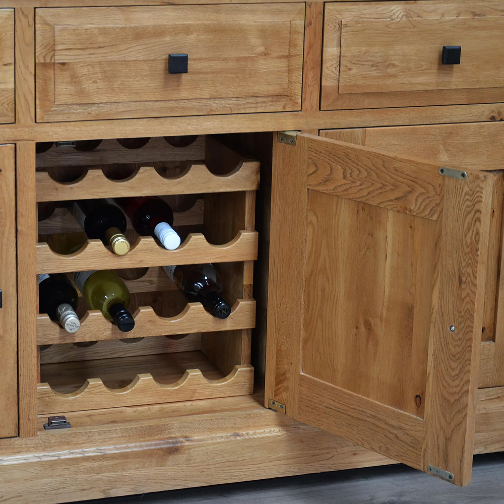 Winchcombe Large Sideboard - Oak