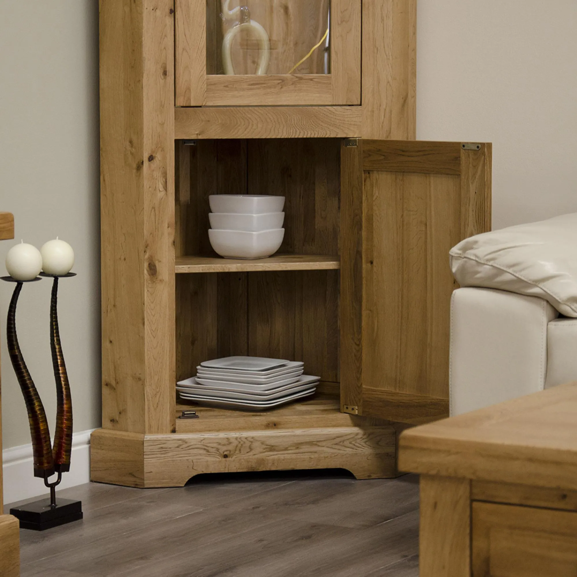 Winchcombe Oak Corner Display Unit - Oak