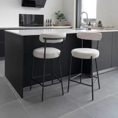 Badalona Barstool with Back - White, Boucle Fabric image