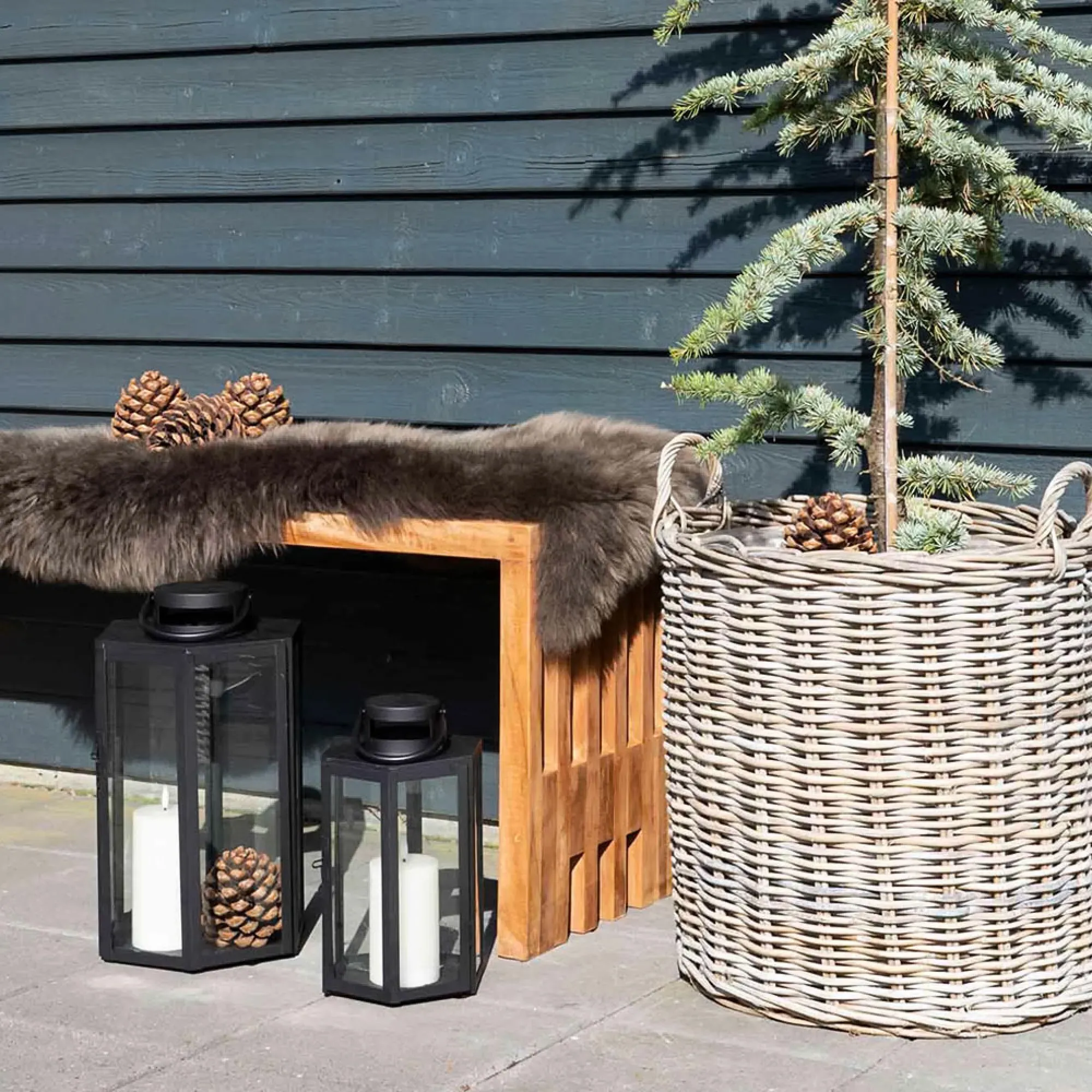 Benidorm Small Garden Bench - Natural, Teak Wood