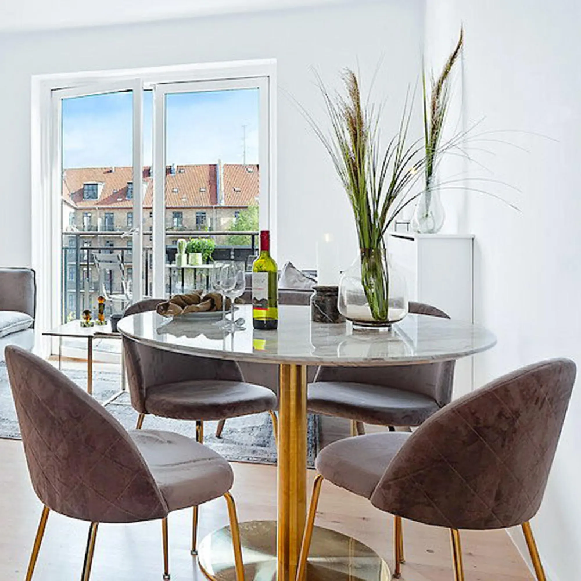 Bolzano 4-Seater Round Dining Table - White, Marble Effect