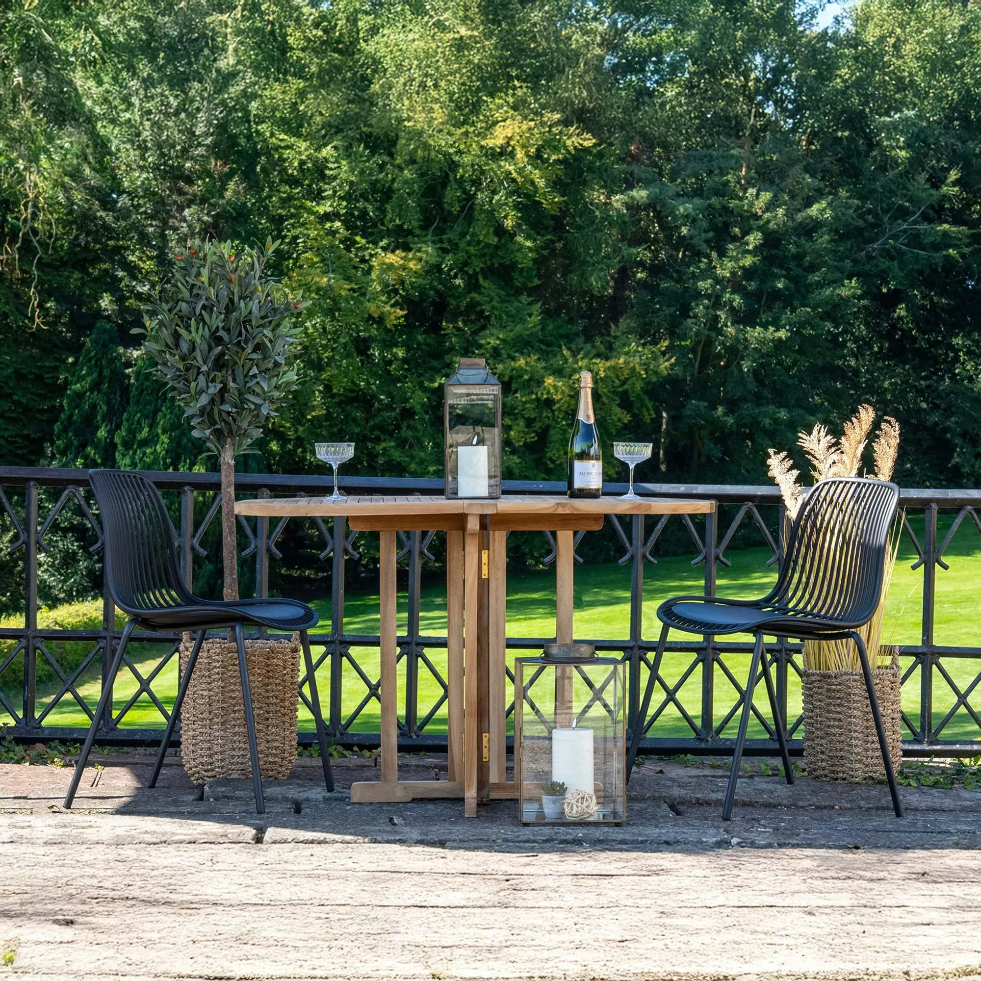 Huelva Oval Side Table - Natural, Teak