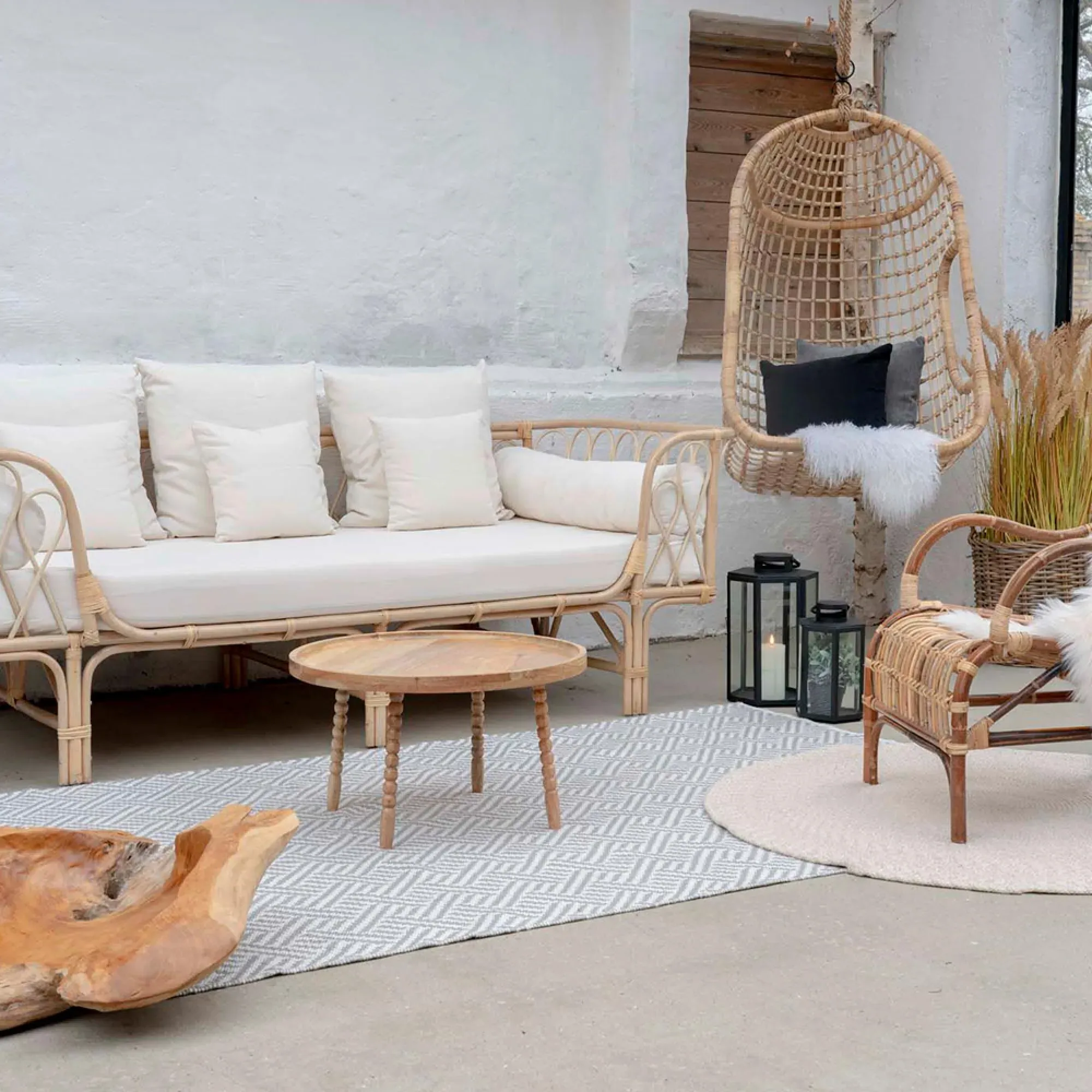 Jammu Round Coffee Table - Natural, Mango Wood