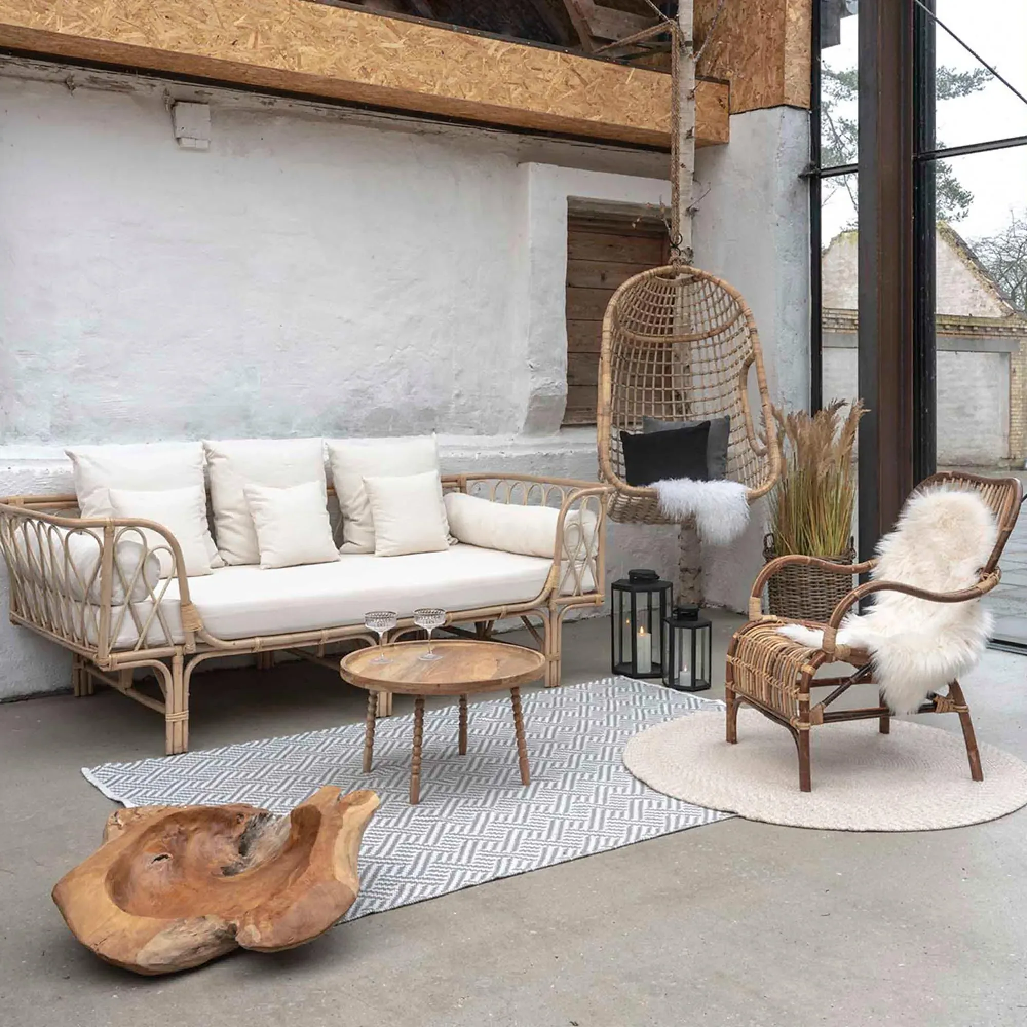 Jammu Round Coffee Table - Natural, Mango Wood