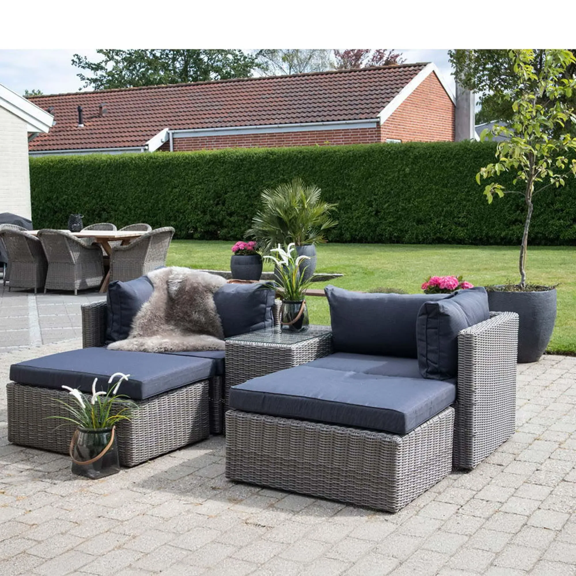 Rossi Lounge Set - Kubu, Fabric and Polyrattan
