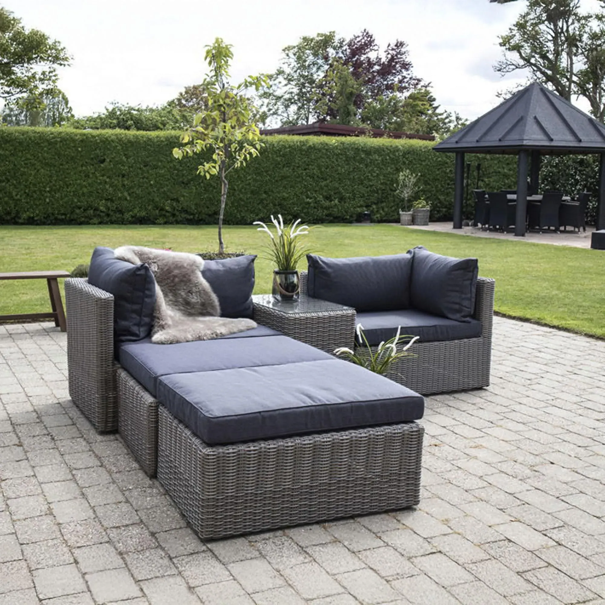 Rossi Lounge Set - Kubu, Fabric and Polyrattan