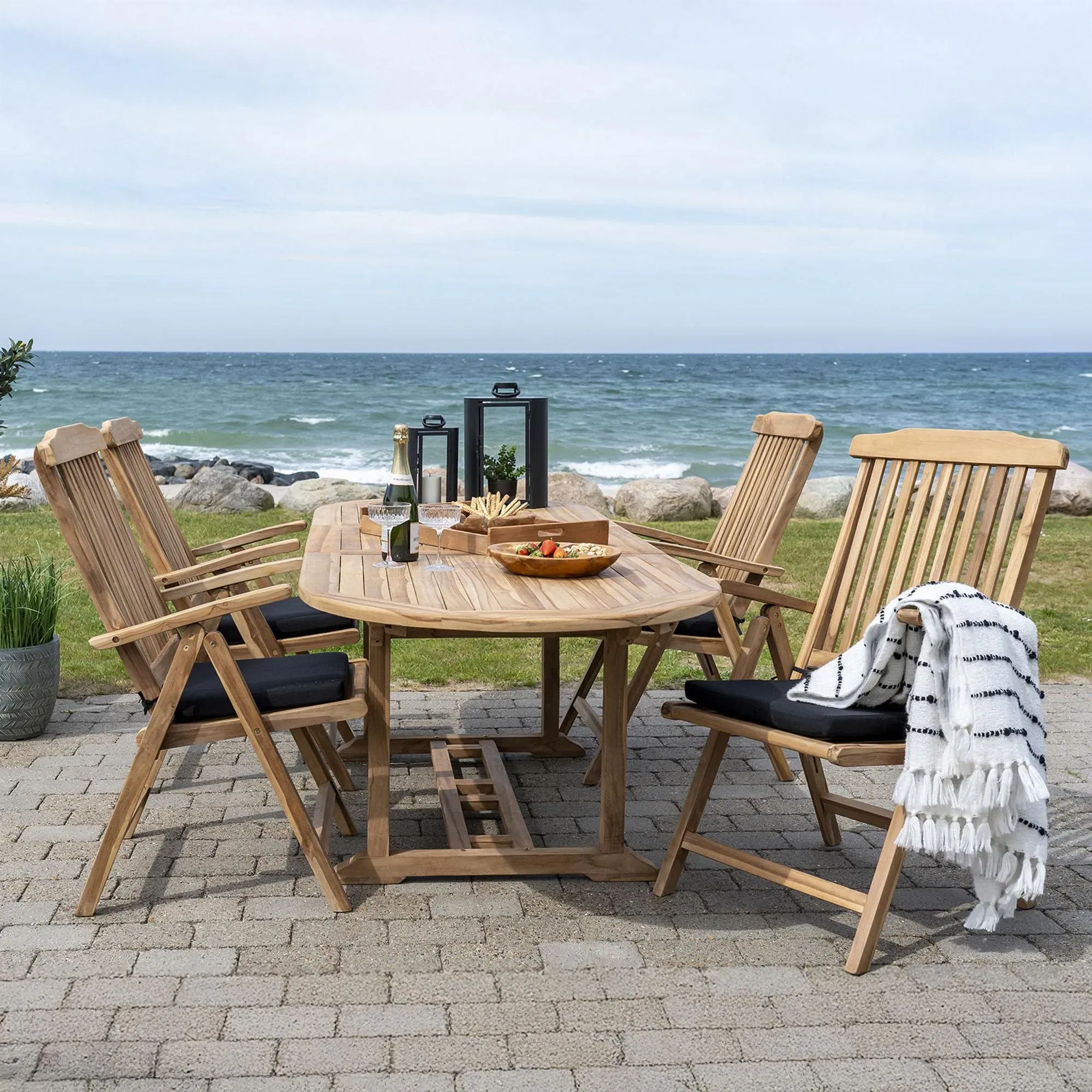 Salamanca Teak Wood Oval Extending Dining Table - Natural