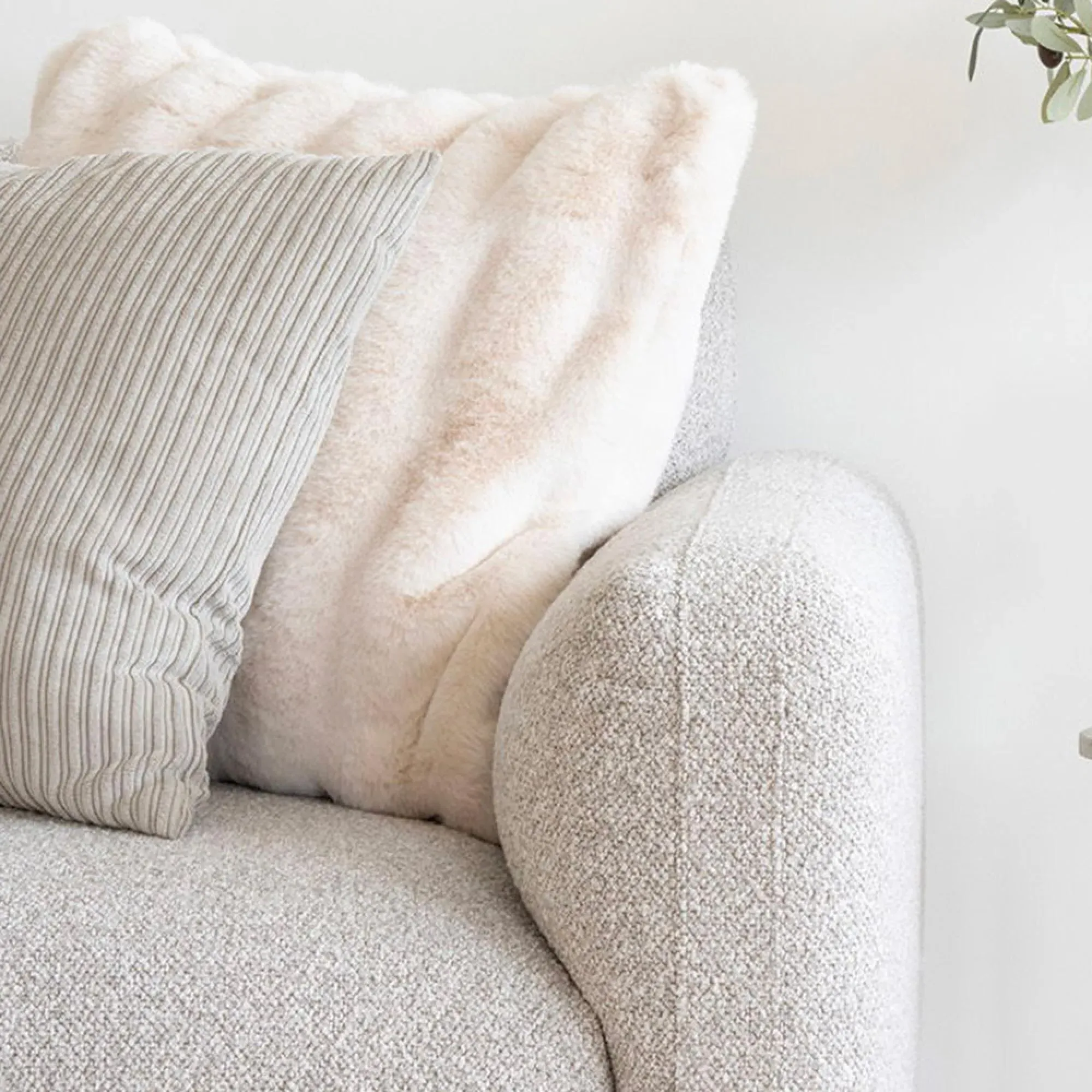 Salvador RHF Lounge Sofa with Black Legs - Light Grey, Boucle