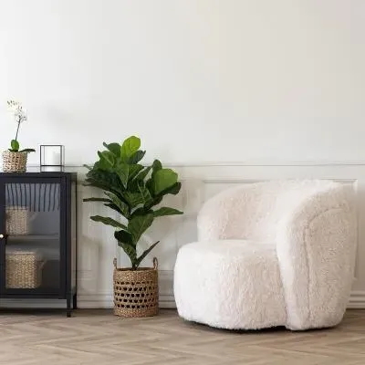 Setubal Lounge Chair - Off White, Fur image