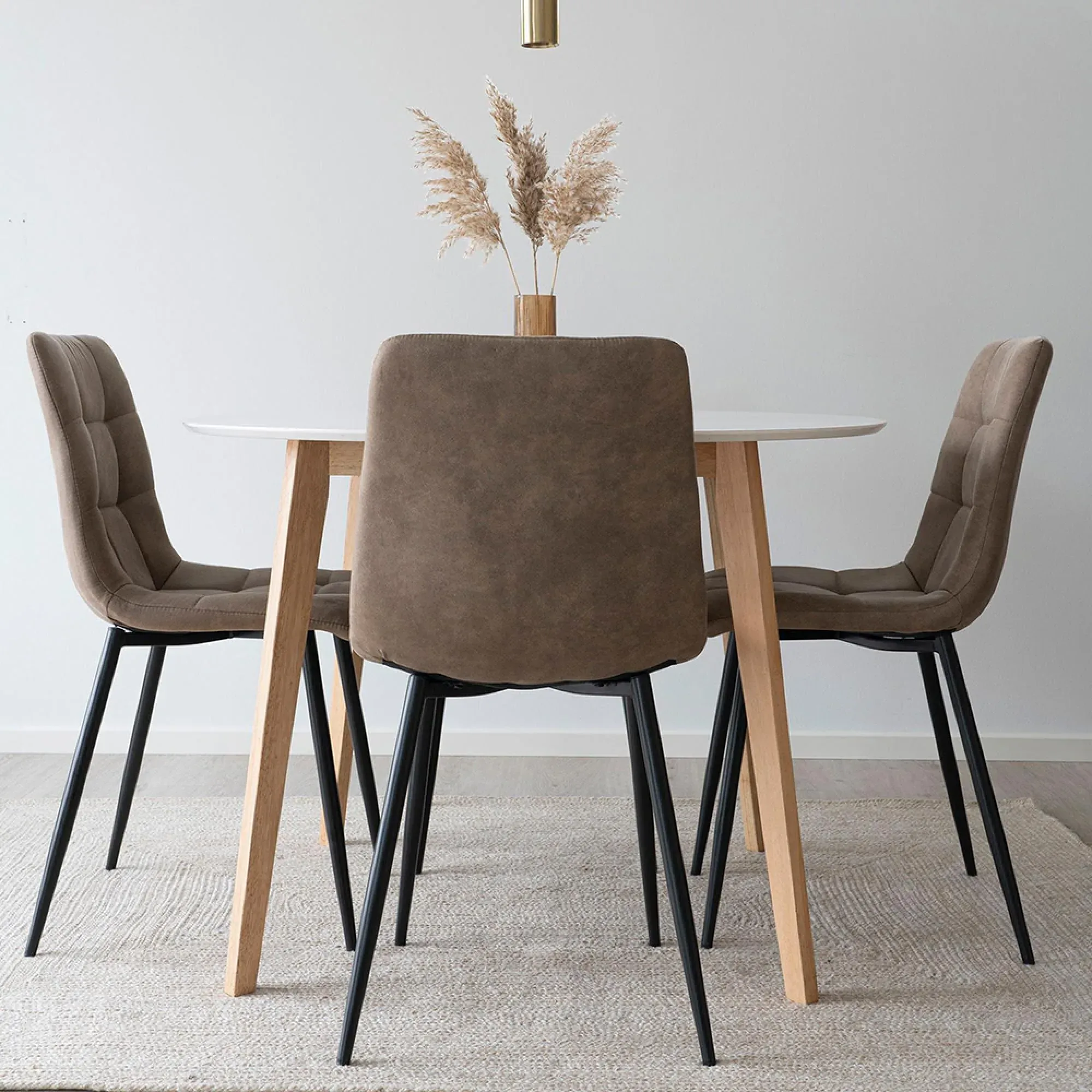 Vojens 4-Seater Round Dining Table - White