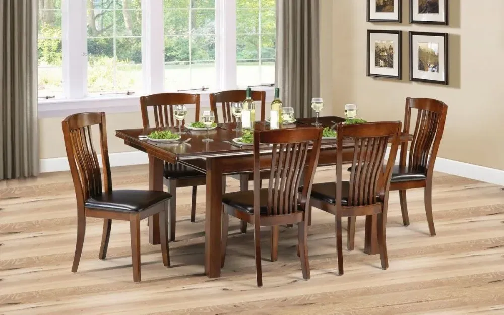 Canterbury 4-6 Seater Extending Dining Table - Mahogany
